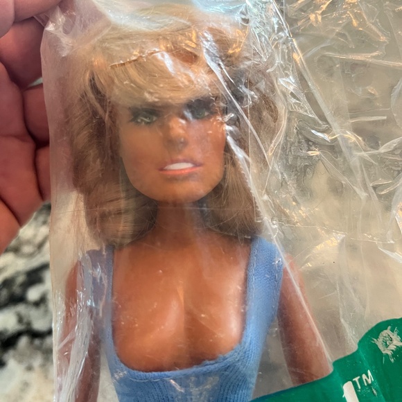 Farrah Barbie doll - Picture 7 of 8